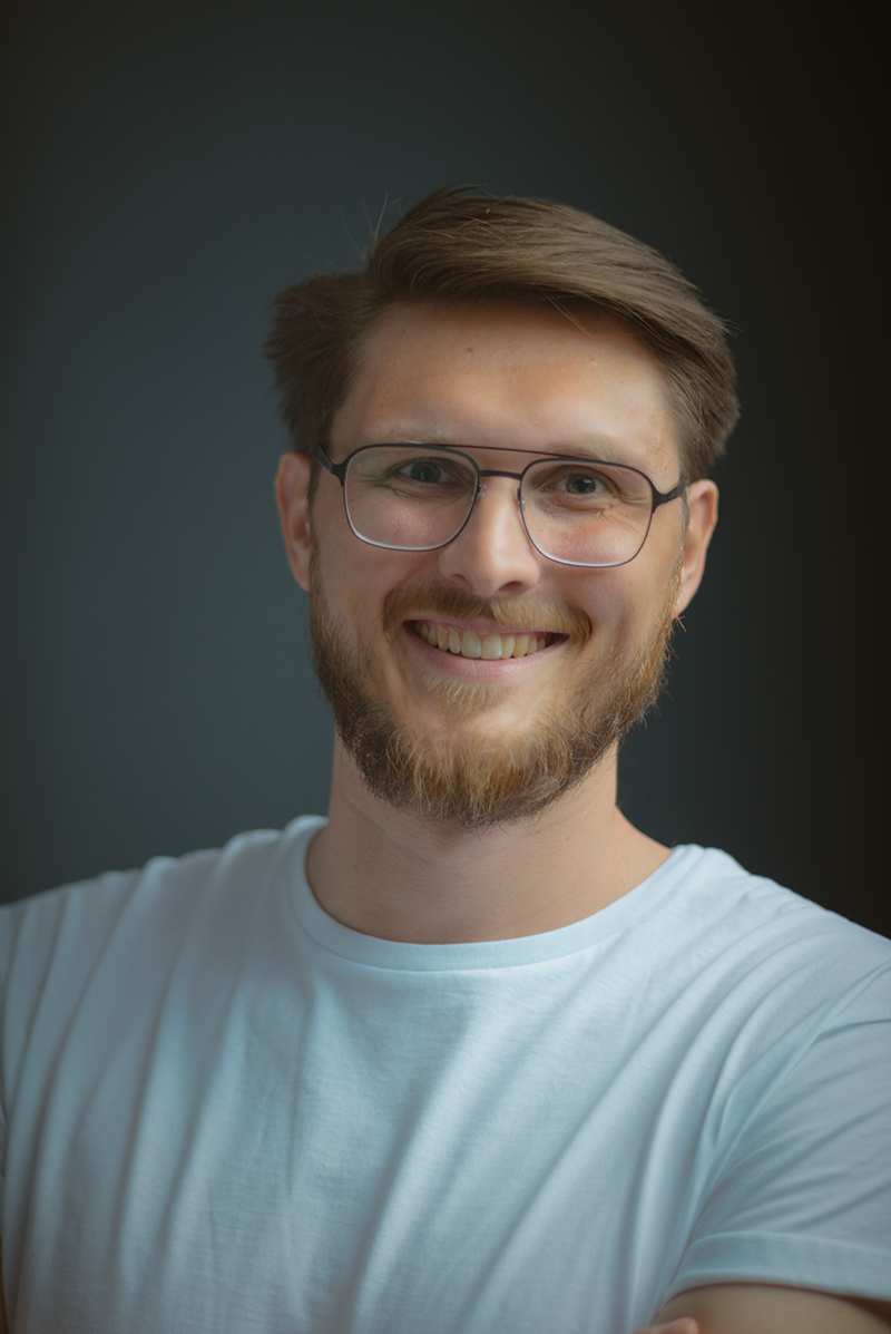 Porträt von Simon Denda - copyright: Simon Denda - Ersteller: Simon Denda