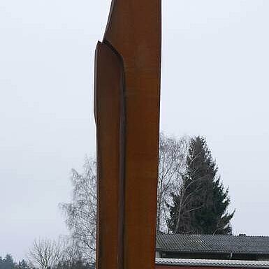 Cortenstahl-Skulptur "Anthropocor-C11-02" von Stefan Faas