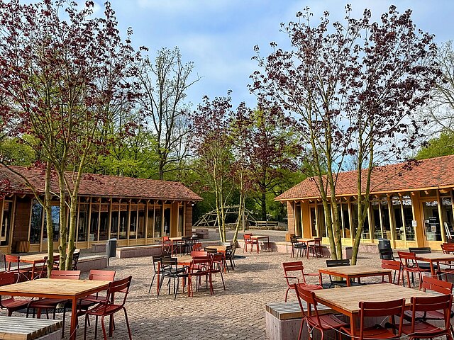 Farbfoto: Biergarten vom Wildparkstüble - copyright:Stadt Pforzheim