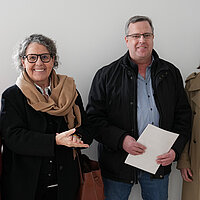 Gruppenbild von links: Heike Kuppinger Bürgerverein Nordstadt;  Bürgermeisterin Sibylle Schüssler, Martin Eisenhauer, Sanierungsstelle und Pia Pamela Burrer, ebenfalls Sanierungsstelle.