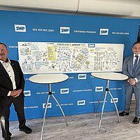 Gruppenbild der beiden neuen Führungskräfte des SWP