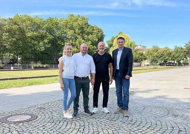 Freuen sich auf die Pforzheimer Winterwelt: Sandra Noack und Rafael Müller sowie Vincenzo Bottazzo und WSP-Direktor Oliver Reitz.