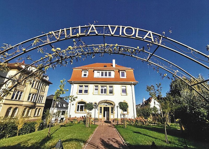 Zugang zur Villa Viola in Pforzheim