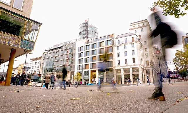 Foto: Fußgängerzone Leopoldplatz in Pforzheim