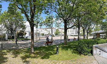 Ansicht: Waisenhausplatz am CongressCentrum Pforzheim für Event und Messe - Richtung Marktplatz - Bild CCP