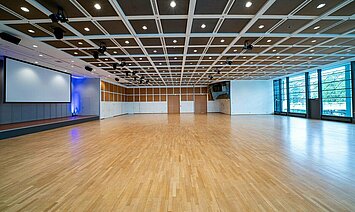 Mittlerer Saal des CongressCentrums Pforzheim CCP leer für Event, Tagung und Kongress bis zu 600 Teilnehmer und Gäste