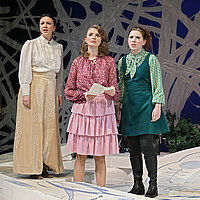 Nora: Ein Puppenhaus