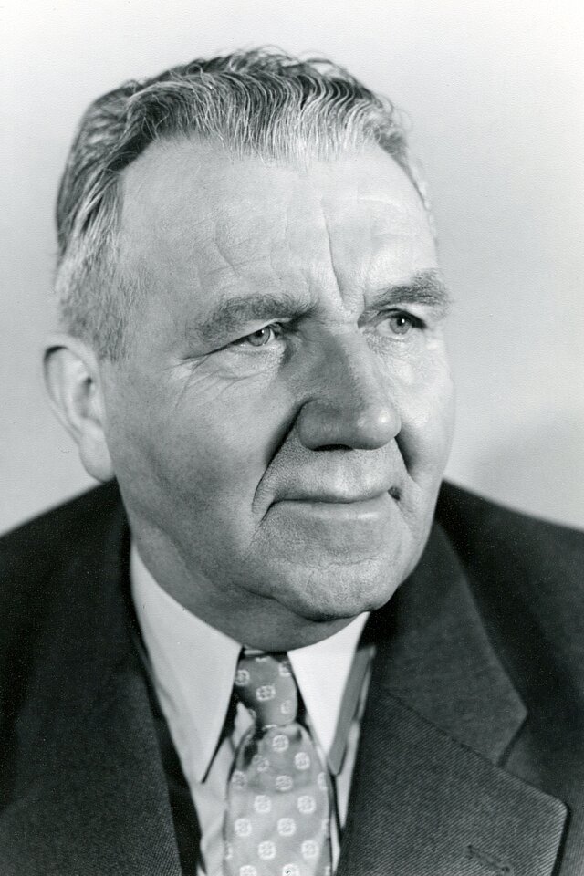 Dieses Bild zeigt eine Portraitaufnahme von Gottfried Leonhard. - copyright:Stadtarchiv Pforzheim, S1-29-L-36-P-1, 