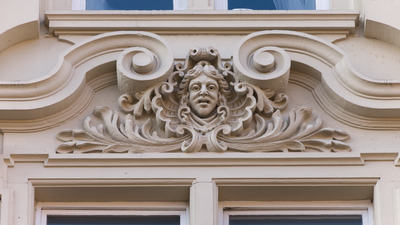Building decoration Zähringerallee 37