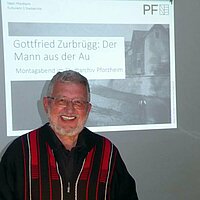 Gottfried Zurbrügg beim Vortrag