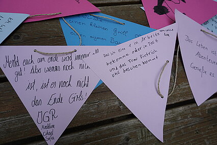 Wimpelaktion Welt-Mädchentag 2023 - copyright:Gleichstellungsstelle, Stadt Pforzheim