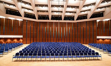 CCP CongressCentrum Pforzheim Großer Saal Tagungslocation mit Abtrennung für 800 Gäste und Teilnehmer