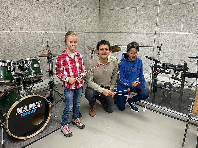 tegratives Musikprojekt mit geflüchteten Musikschülerinnen und -schülern