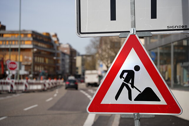 Aufnahme der Zerrennerstraße mit Baustellenschild - copyright:Stadt Pforzheim