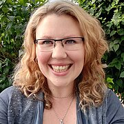 Porträtfoto von Annika Hechler