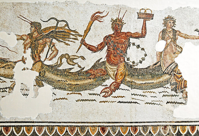 Meeresgott Phorkys auf einem antiken Mosaik 