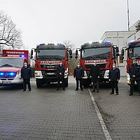 Übergabe Fahrzeuge Feuerwehr