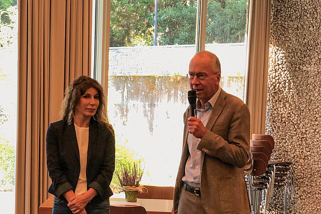 Eröffnung der Arbeitgebermesse durch den Pforzheimer Sozialbürgermeister Frank Fillbrunn und die Sozialdezernentin des Enzkreises Katja Kreeb 