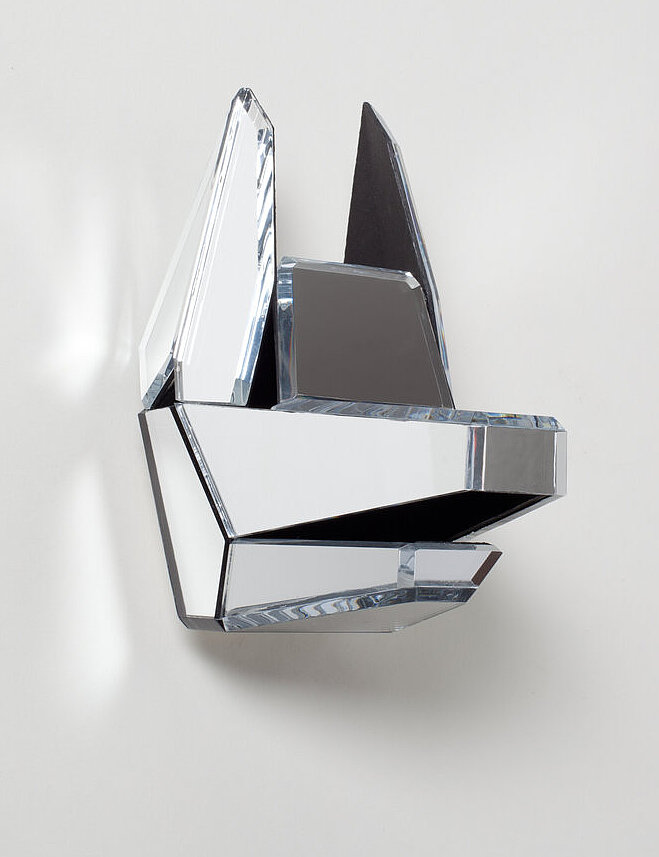 Brosche »Jackal«, Silber, Alexander Blank, 2012 - copyright: SMP | VG Bild-Kunst, Bonn 2026 - Ersteller: Foto Mirei Takeuchi