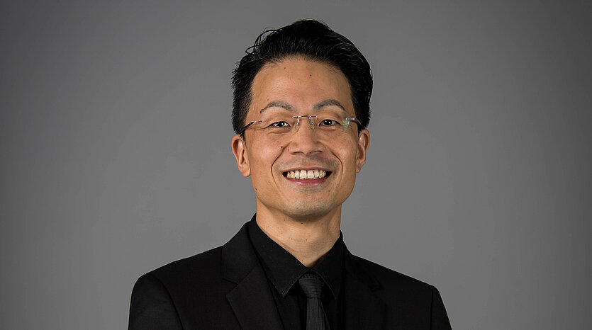 Gastdirigent Motonori Kobayashi mit der Badische Philharmonie Pforzheim im CCP - copyright: Motonori Kobayashi - Ersteller: Leszek Januszewski