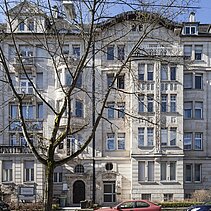 Colour photo: The residential factory buildings with Art Nouveau façade at Bleichstraße 92/94 in 2017. - copyright:Fotoverlag Günter Beck