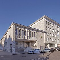 Farbfoto von 2016: Das Firmengebäude von Wellendorf (erbaut 1953). - copyright:Günter Beck