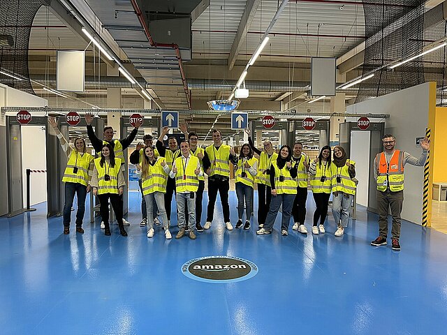 Unternehmensbesuch Studierende bei Amazon