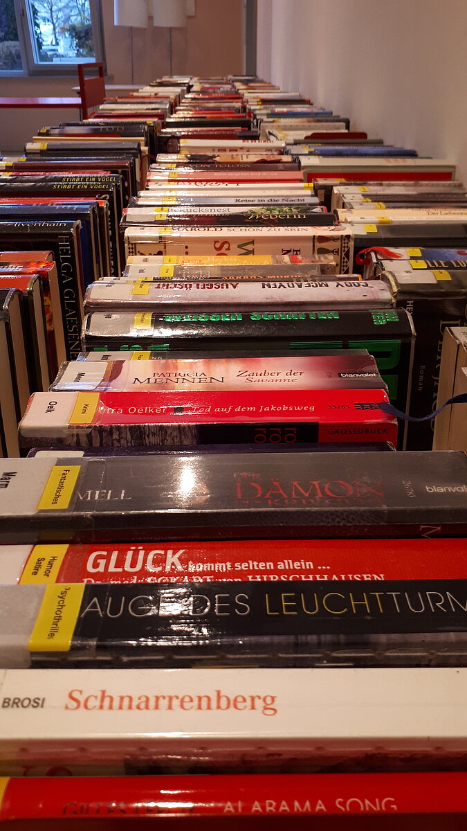 Bücherflohmarkt - copyright: Stadtbibliothek Pforzheim - Ersteller: Stadtbibliothek Pforzheim